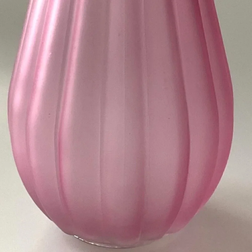 PINK RIBBED GLASS VASE DECORATIVE FLORAL DIY